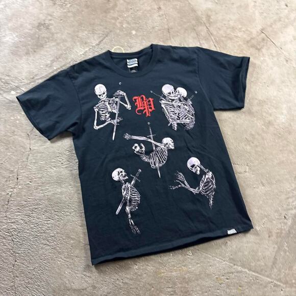 Black Broken Promises Graphic T-Shirt - Picture 4 of 8